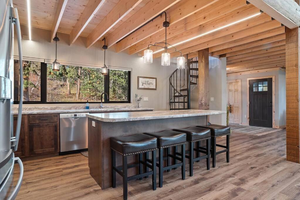 The Haven-Rustic Secluded Cabin Custer Exterior foto